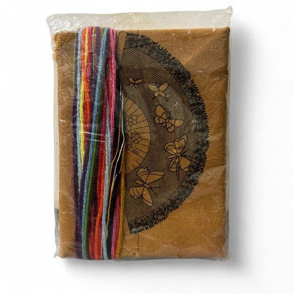 VTG 80s Jiffy Stitchery Crewel Embroidery Kit Black Lace Fan Butterfly Wool Yarn - Picture 2 of 2